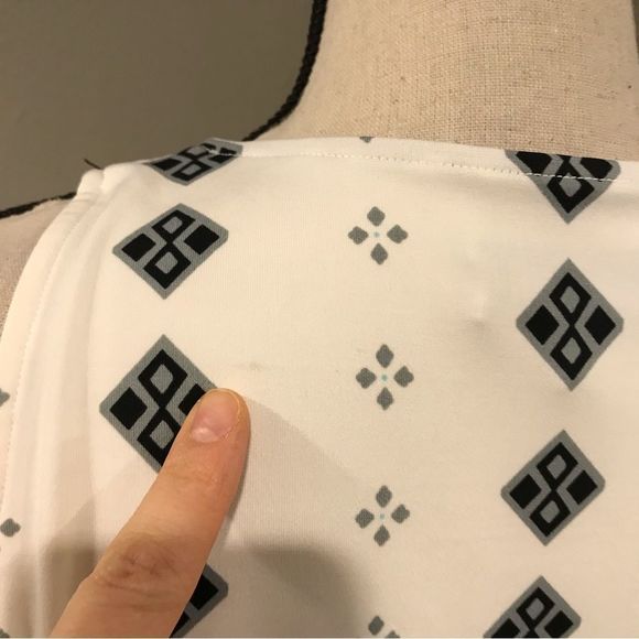 Hale Bob v-neck sleeveless beaded neckline midi dress size M - Picture 4 of 9